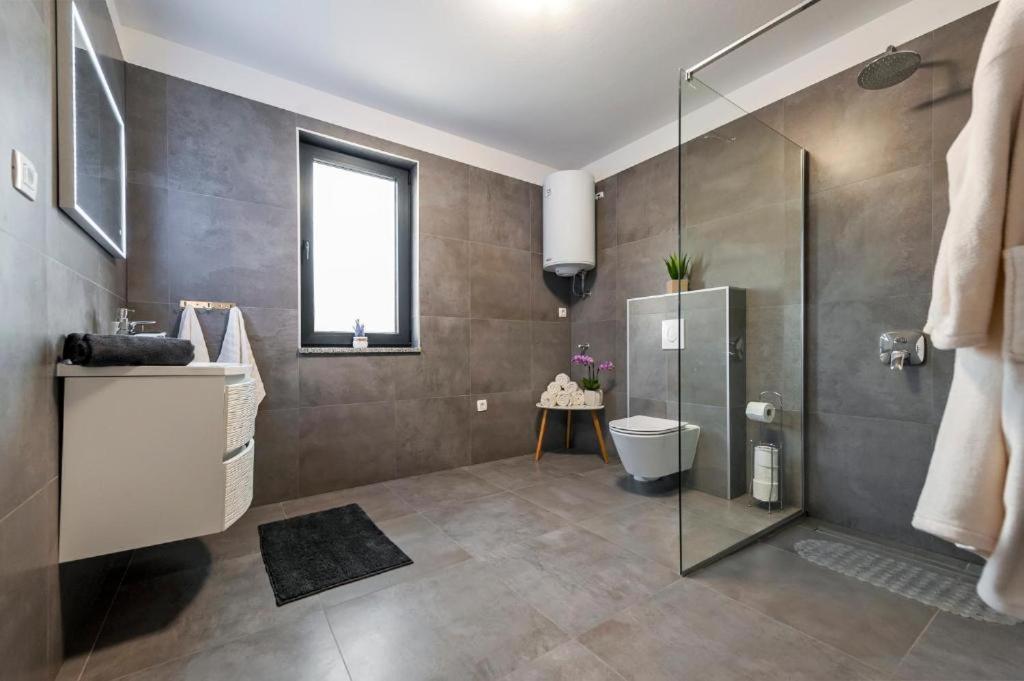 Deluxe Apartments A&A - 2 Ровінь Екстер'єр фото
